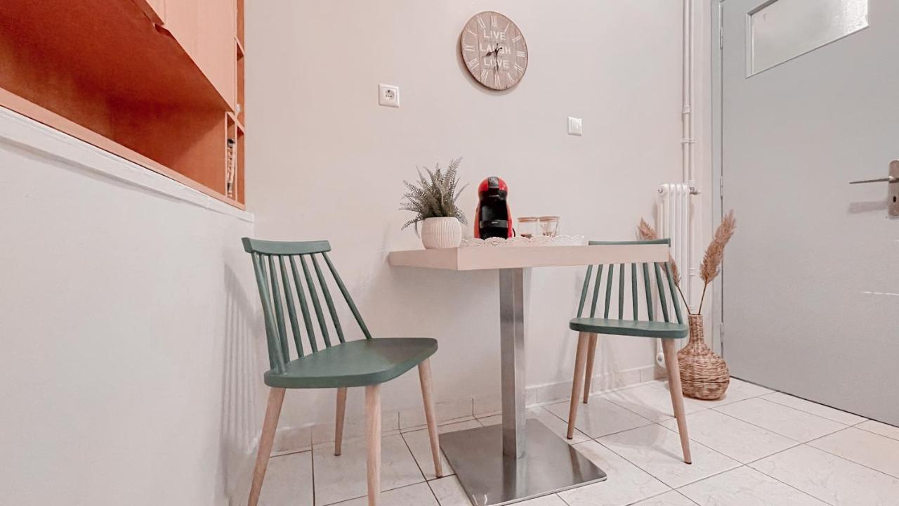 أثينا Cute 1Br Apt With Balcony In The Heart Of The City المظهر الخارجي الصورة