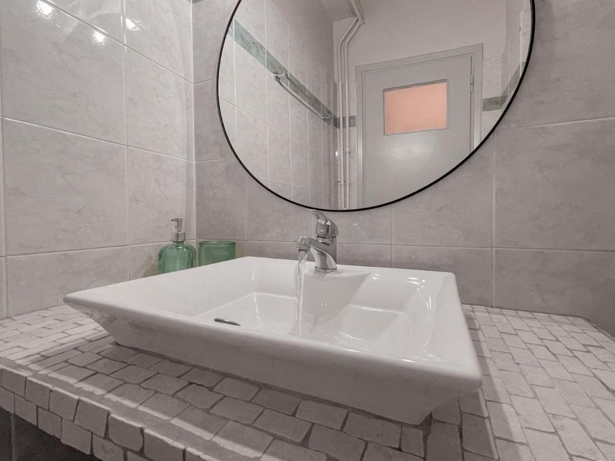 أثينا Cute 1Br Apt With Balcony In The Heart Of The City المظهر الخارجي الصورة