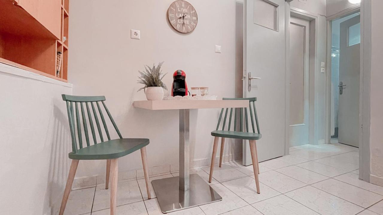 أثينا Cute 1Br Apt With Balcony In The Heart Of The City المظهر الخارجي الصورة